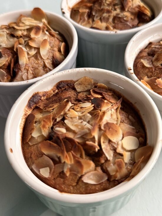 🍎 Яблочный кекс с миндальной мукой — детокс-десерт без муки и сахара